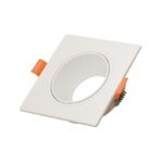 شاسية سبوت كاس فارغ مانع للتوهج مربع ابيض *ابيض - مصنوع من خام ABS ضد الاشتعال يتحمل حتي 100وات ضمان خمس سنوات