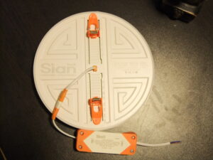 عدد 10 قطع كشاف بانل بلفونيرة 36وات وورم داخل الحائط 22*22سم 3000كيلفن - 3600 ليومن جسم الومنيوم بالكامل ضمان 36شهر تعيش حتي 10سنوات من سيان تك - Image 3